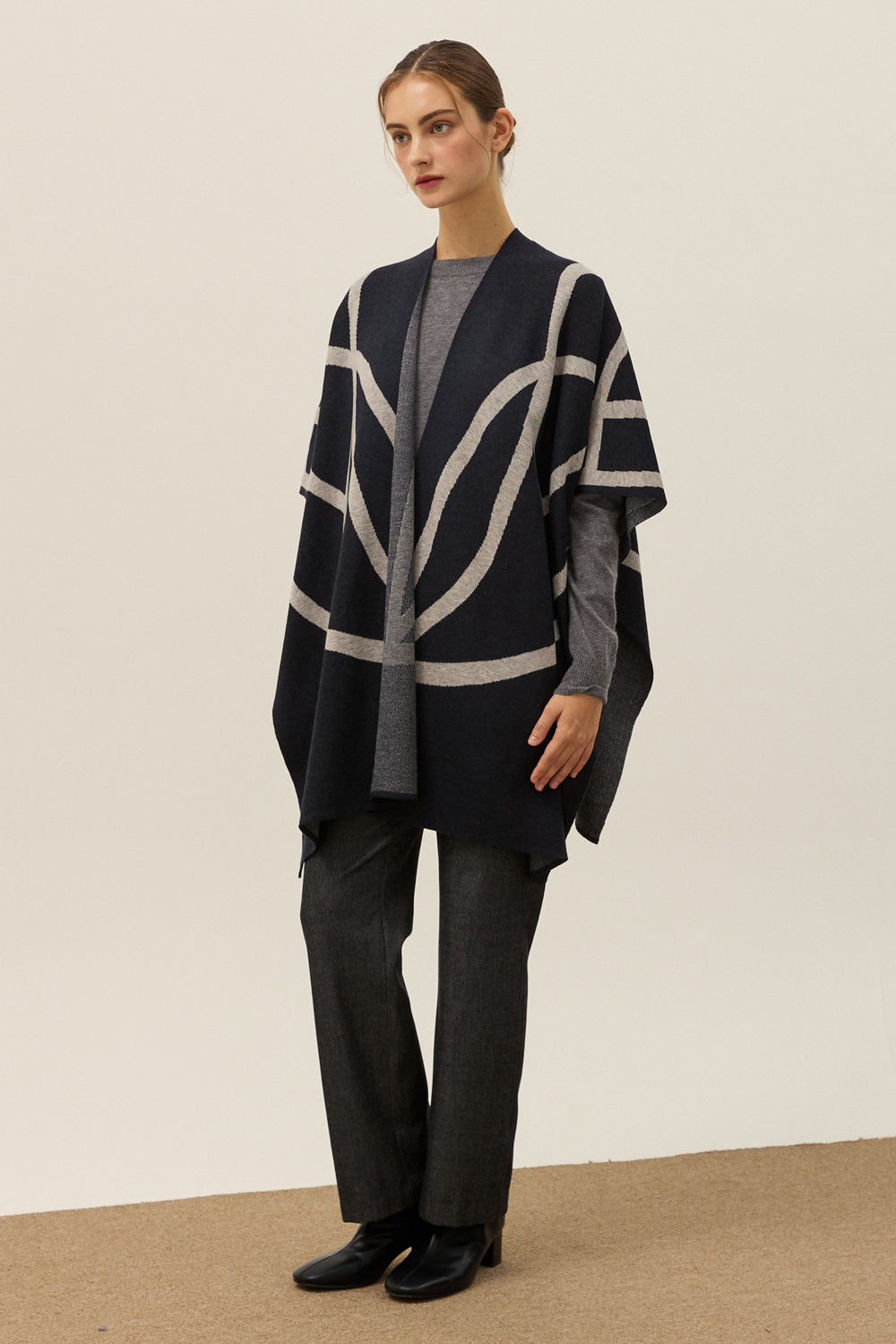 the renoma Wool-Blend Jacquard Knit Wrap Scarf R2G32KMF010 — original supplier image 1034-gallery-12