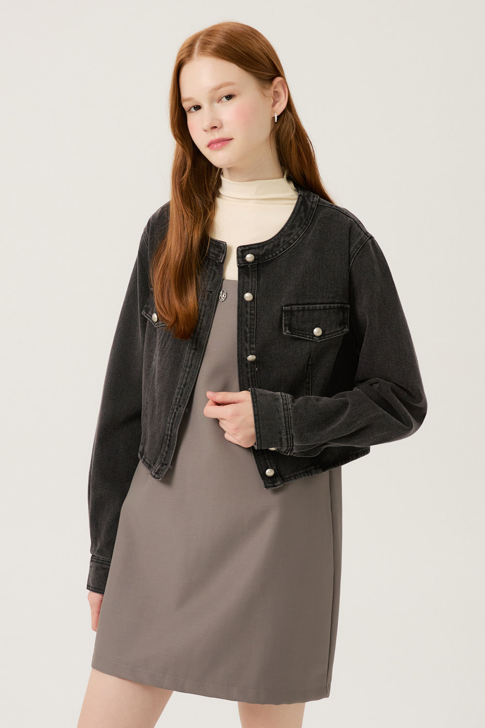 LESHOP BLANC Round-Neck Cropped Denim Jacket L2F35DJK011 — original supplier image 10485-gallery-01