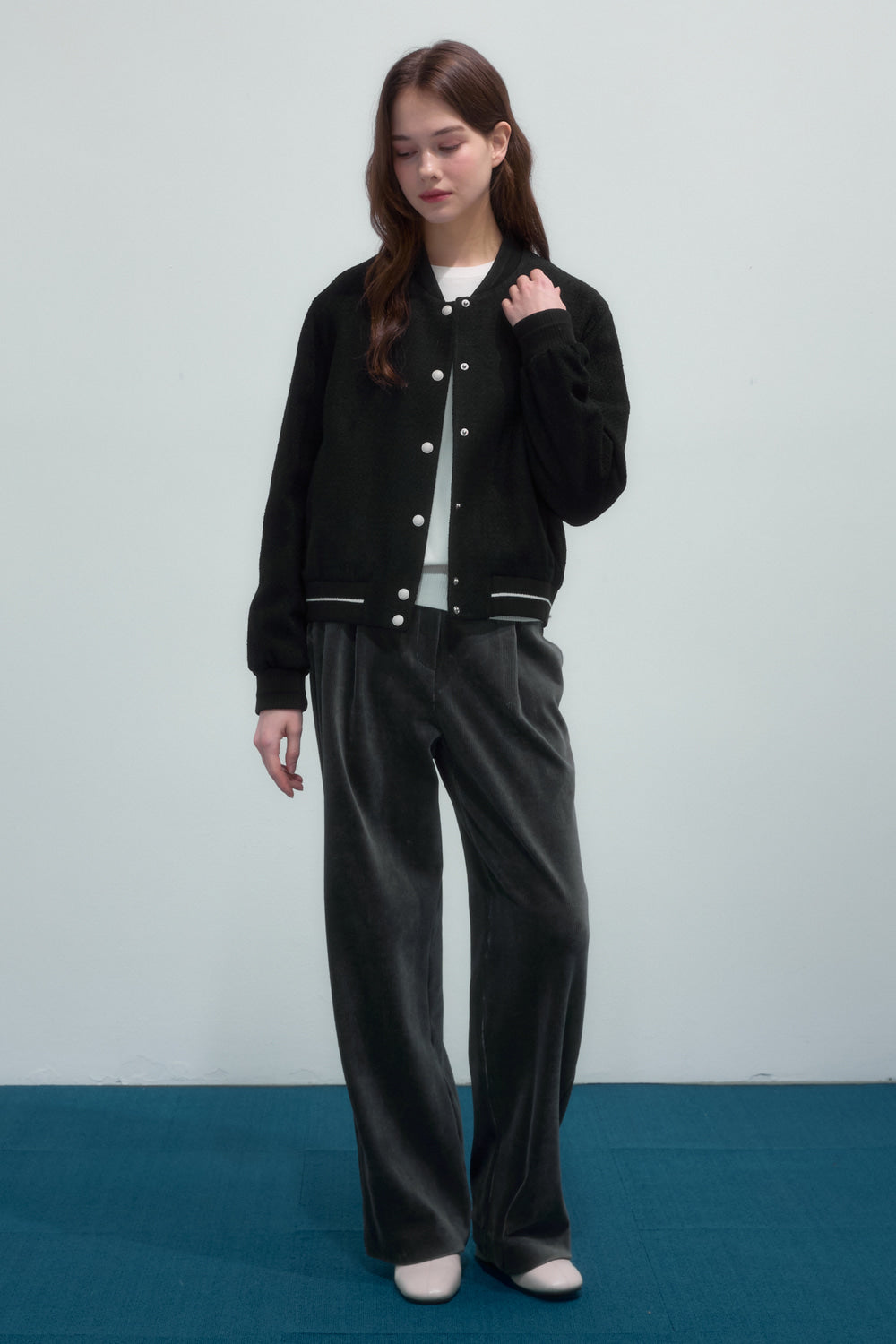 Reete Women's Corduroy Pleated Wide-Leg Pants U3F41WSL030 — 1685-gallery-06