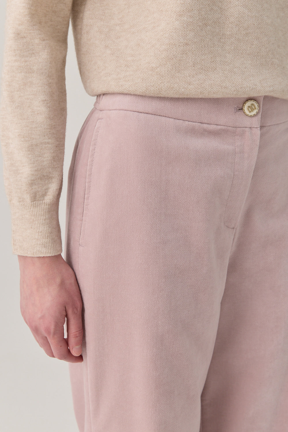 the renoma Women's Straight-Leg Corduroy Pants R2F41WSL110 — 1861-gallery-05