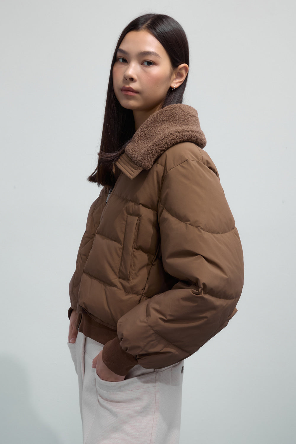 Bonispax Women's Wide-Collar Cropped Duck-Down Puffer Jacket B1F45OJP060 — original supplier image 2022-gallery-02
